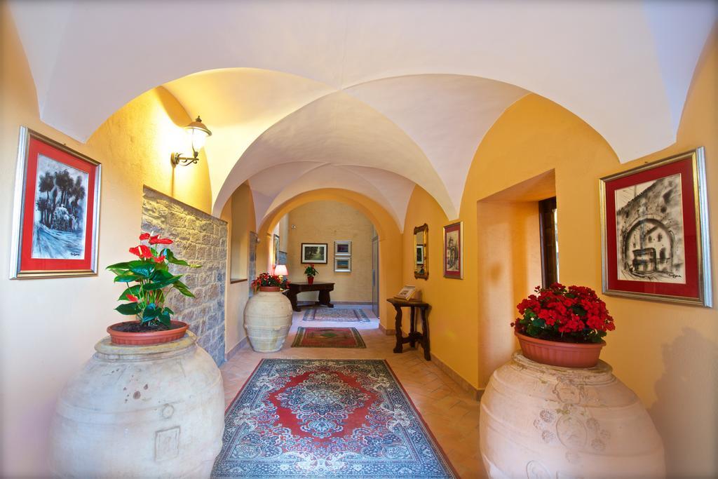Villa Rosso Porpora Colle Umberto  Exterior foto