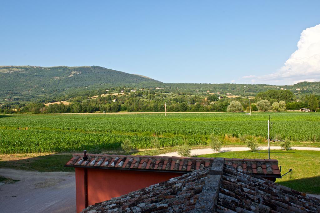Villa Rosso Porpora Colle Umberto  Exterior foto