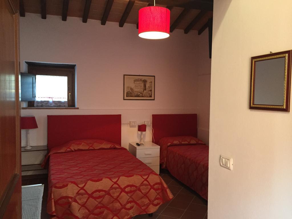 Villa Rosso Porpora Colle Umberto  Exterior foto